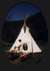 Der Zeltplatz mit Tipi